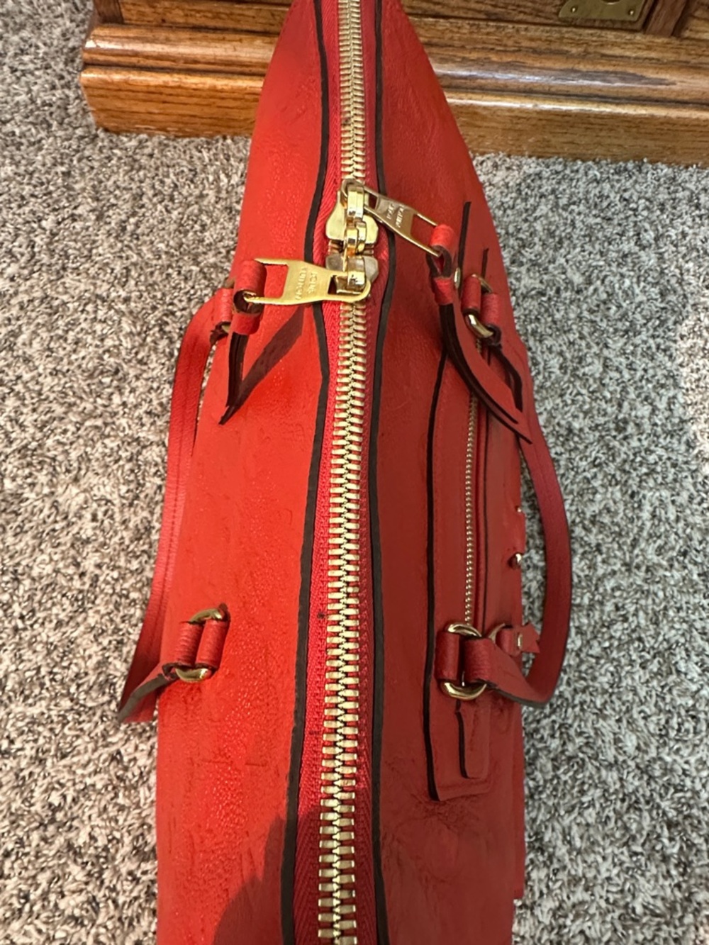 Louis Vuitton Lumineuse Empreinte Red Orient Leather Tote with Gold Hardware - Picture 9 of 16